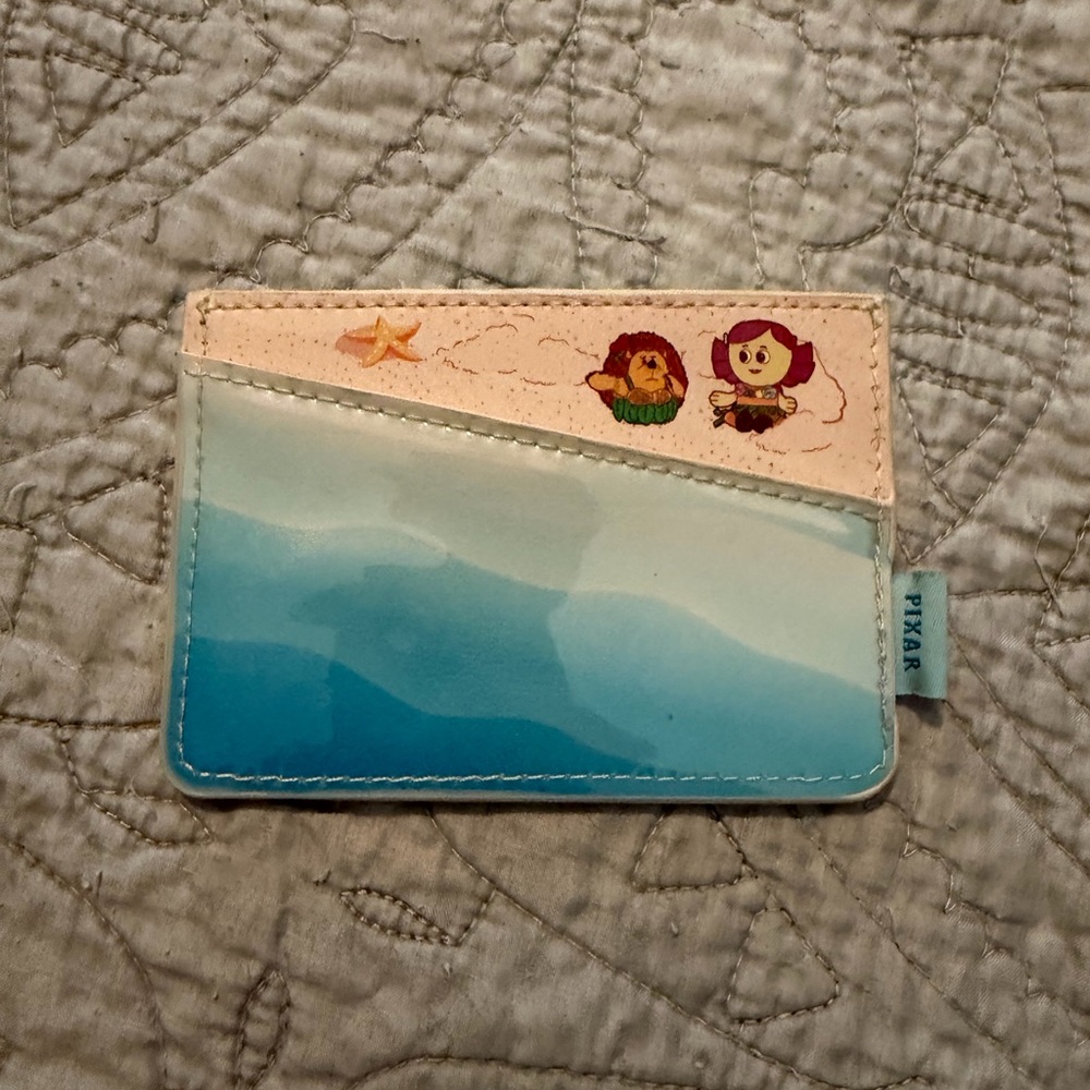 Loungefly Toy Story Card Holder - Cream and Blue, Beach themed - Picture 2 of 2